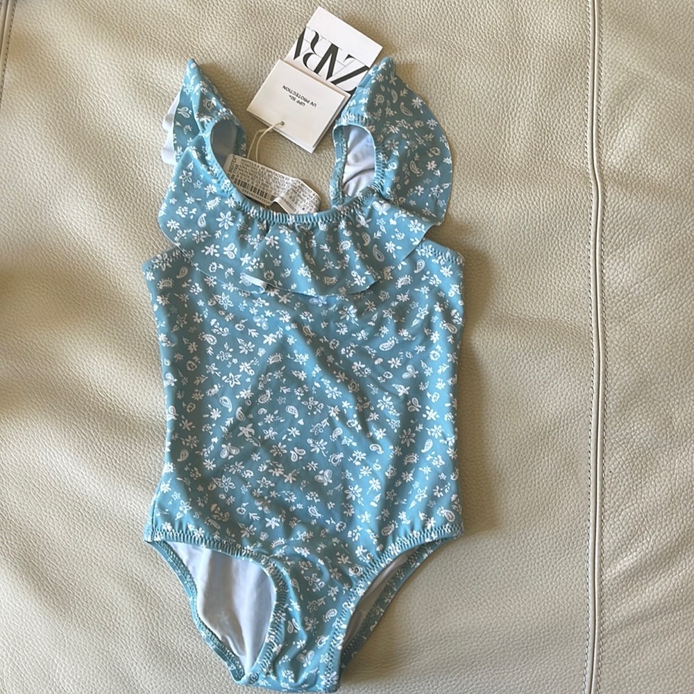Zara swimsuit 2-3years (runs small)